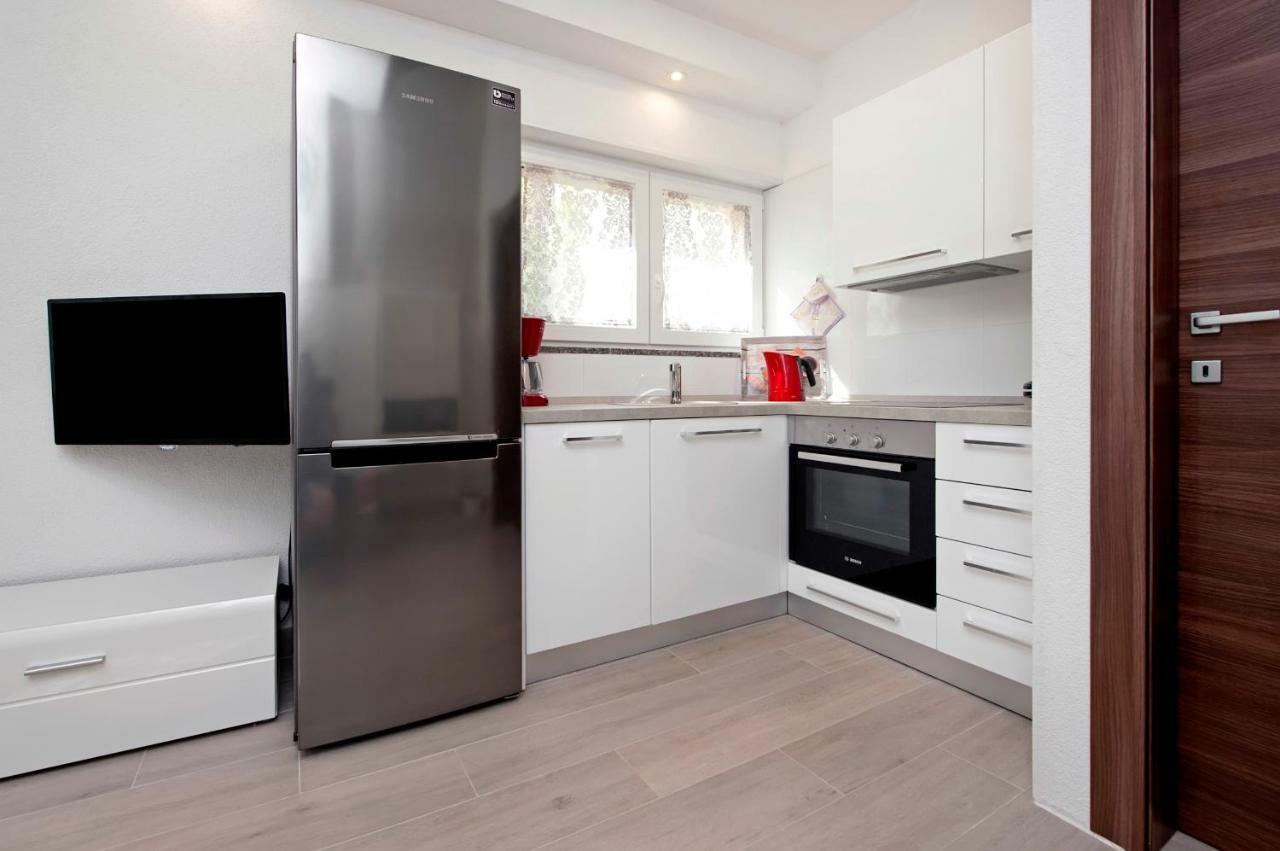 Apartment Anastasia روفينج المظهر الخارجي الصورة