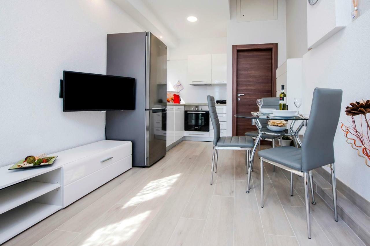 Apartment Anastasia روفينج المظهر الخارجي الصورة