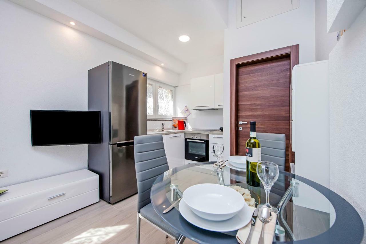 Apartment Anastasia روفينج المظهر الخارجي الصورة